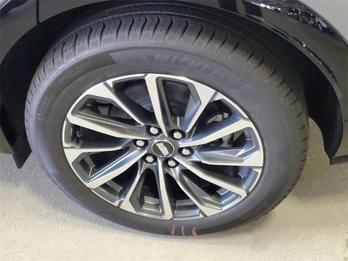 2025 Cadillac LYRIQ Sport