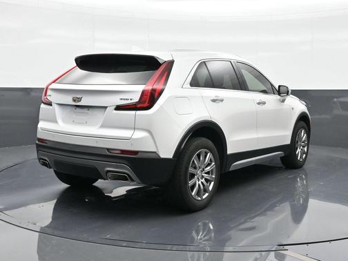 Crystal White Tricoat 2023 Cadillac XT4 Premium Luxury