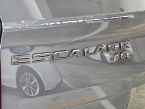 2025 Cadillac Escalade IQ Sport 2