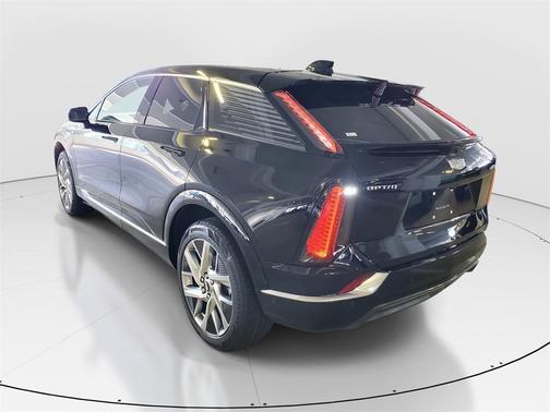 2025 Cadillac OPTIQ Luxury 1 AWD