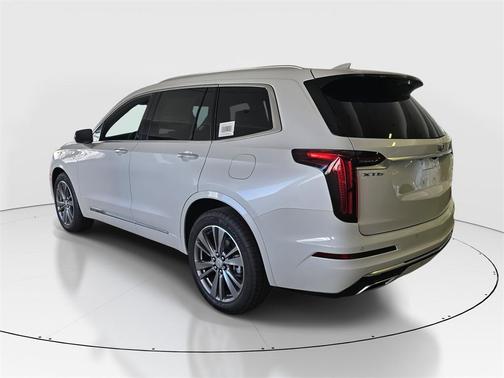 2025 Cadillac XT6 Premium Luxury FWD