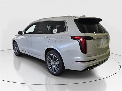 2025 Cadillac XT6 Premium Luxury FWD