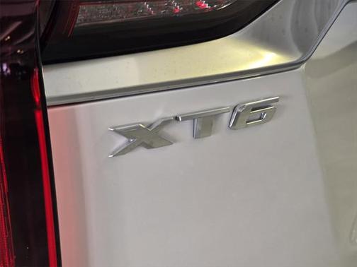 2025 Cadillac XT6 Premium Luxury FWD
