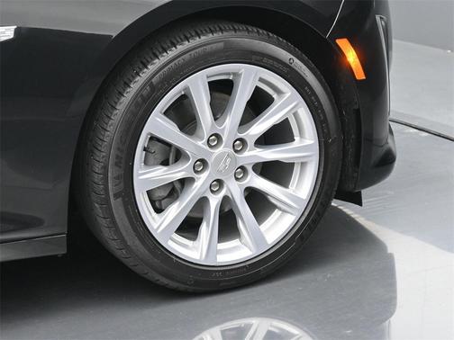 2024 Cadillac CT5 Luxury