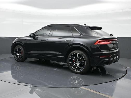 Orca Black Metallic 2021 Audi Q8 55 Premium Plus
