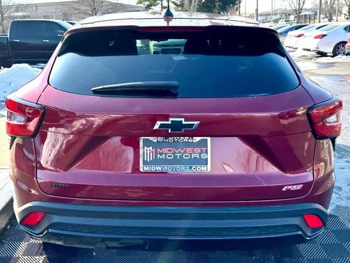 2025 Chevrolet Trax FWD 1RS