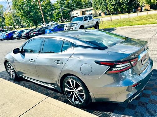 2022 Nissan Maxima SV Xtronic CVT