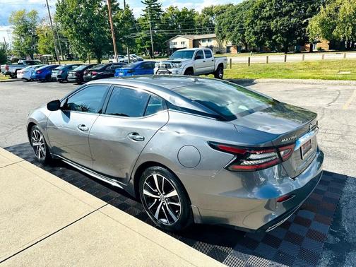 2022 Nissan Maxima SV Xtronic CVT