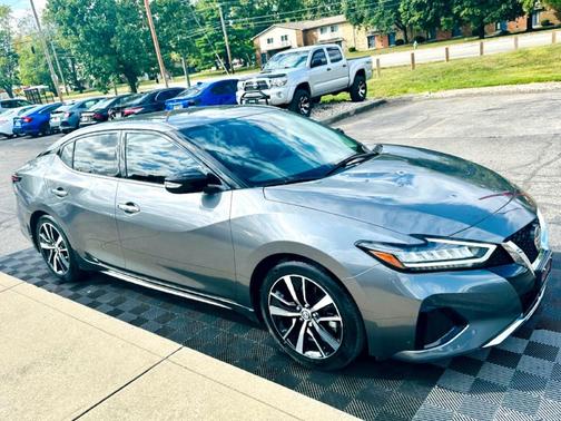 2022 Nissan Maxima SV Xtronic CVT