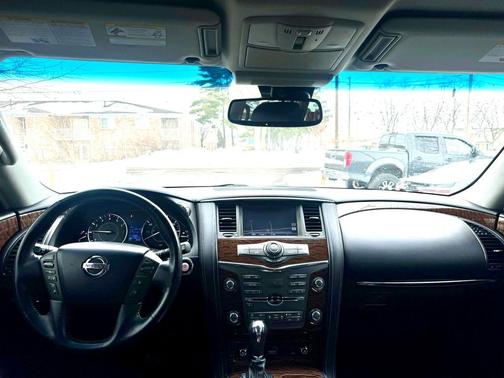2017 Nissan Armada Platinum