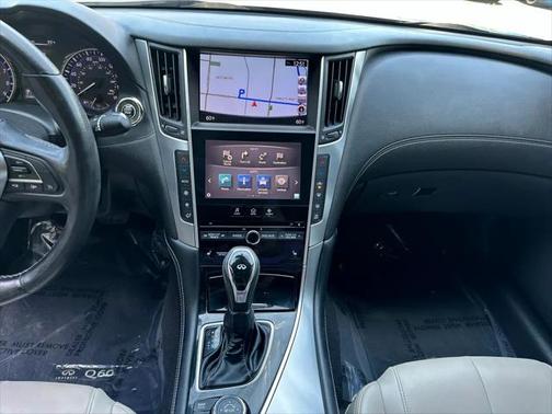 2017 INFINITI Q60 3.0T Premium