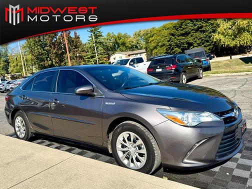 2016 Toyota Camry Hybrid XLE