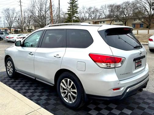 2014 Nissan Pathfinder SV