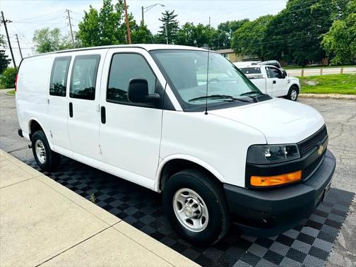 2022 Chevrolet Express 2500 RWD 2500 Regular Wheelbase WT