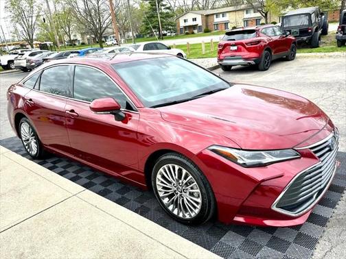 2019 Toyota Avalon Hybrid Limited