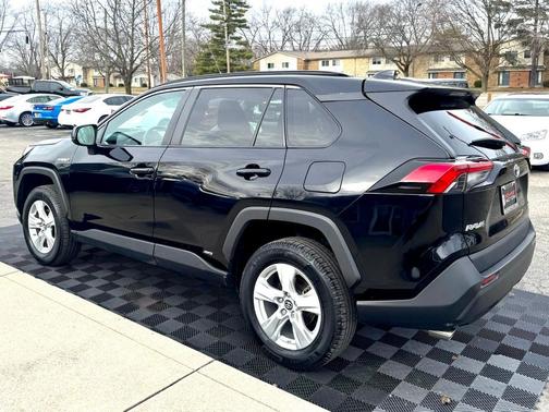 2019 Toyota RAV4 Hybrid LE