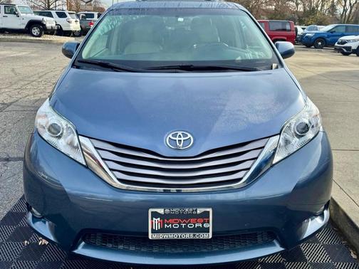 2016 Toyota Sienna XLE Premium
