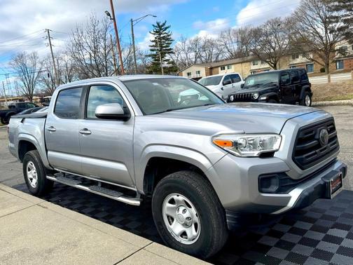 2019 Toyota Tacoma SR
