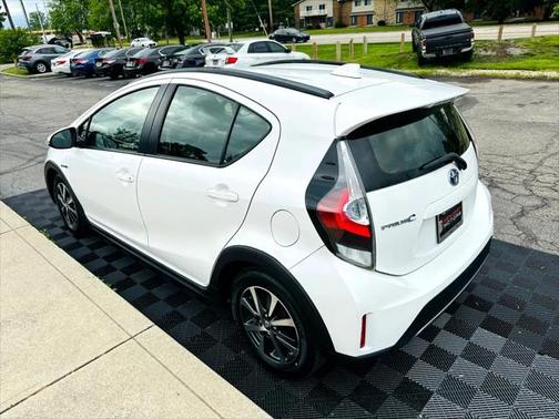 2018 Toyota Prius c Three