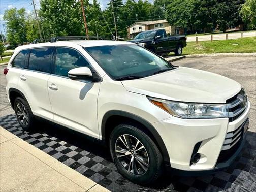 2019 Toyota Highlander LE I4