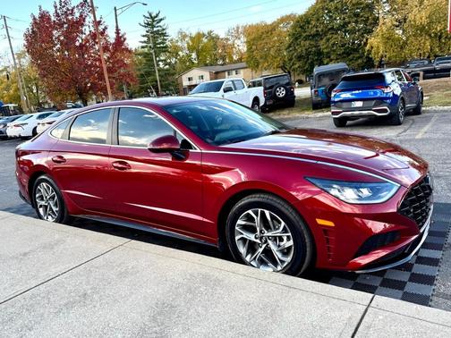 2023 Hyundai SONATA SEL