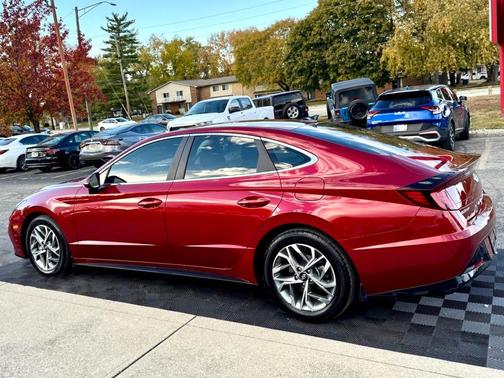 2023 Hyundai SONATA SEL