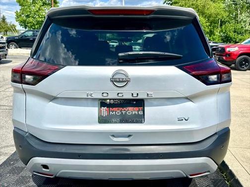 2022 Nissan Rogue SV