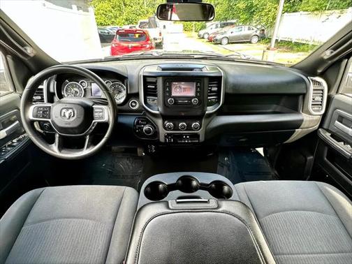 2021 RAM 2500 Big Horn Crew Cab 4x4 6'4' Box