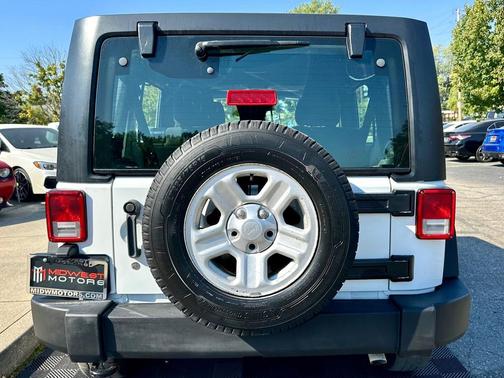 2016 Jeep Wrangler Unlimited Sport RHD