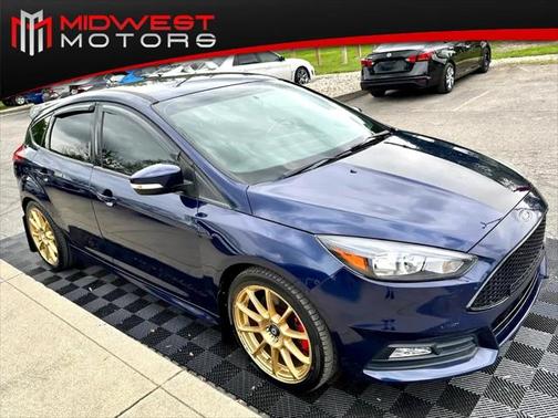 2017 Ford Focus ST Base