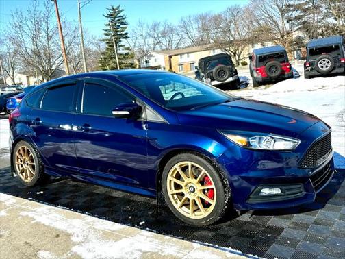 2017 Ford Focus ST Base