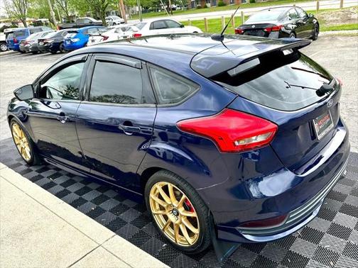 2017 Ford Focus ST Base