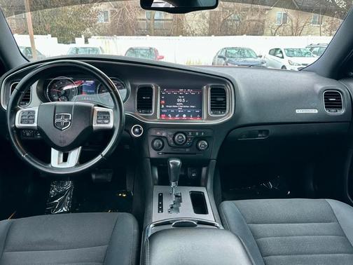 2011 Dodge Charger Base