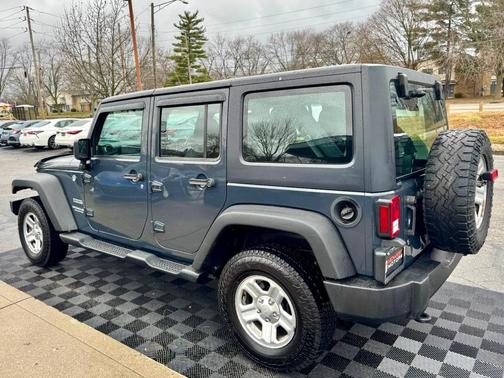 2017 Jeep Wrangler Unlimited Sport RHD