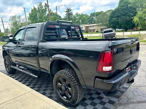 2017 RAM 2500 Laramie Crew Cab 4x4 6'4' Box