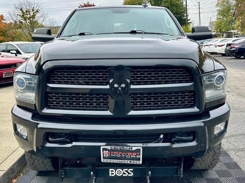 2017 RAM 2500 Laramie Crew Cab 4x4 6'4' Box