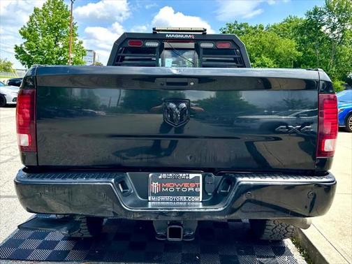 2017 RAM 2500 Laramie Crew Cab 4x4 6'4' Box