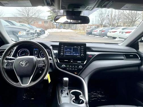 2021 Toyota Camry LE