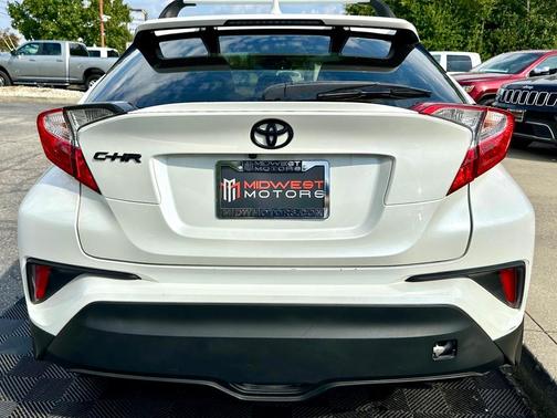 2021 Toyota C-HR LE
