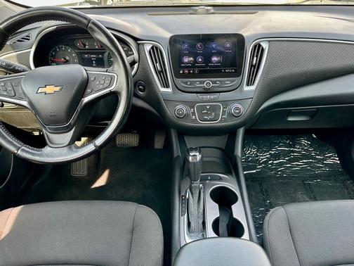 2020 Chevrolet Malibu FWD RS
