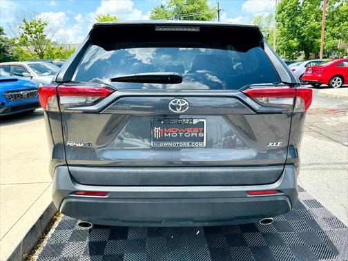 2021 Toyota RAV4 XLE
