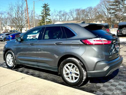2022 Ford Edge SEL