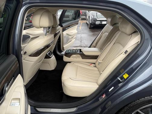 2017 Genesis G90 5.0 Ultimate