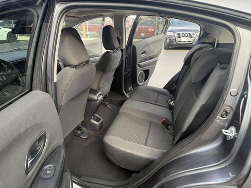 2022 Honda HR-V EX