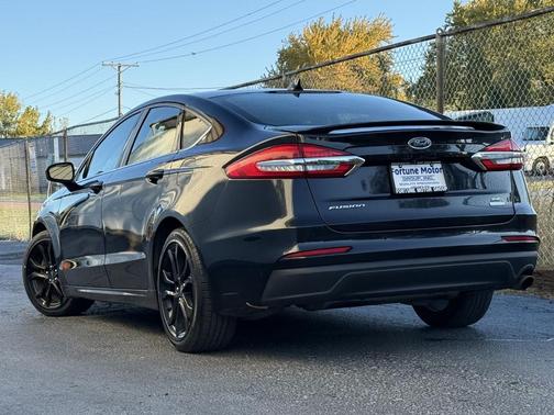 2020 Ford Fusion SE