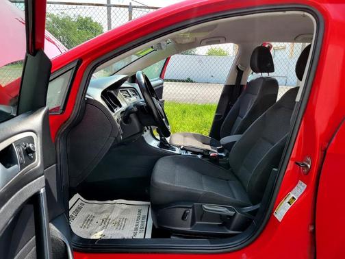 2017 Volkswagen Golf SportWagen TSI S