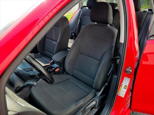 2017 Volkswagen Golf SportWagen TSI S