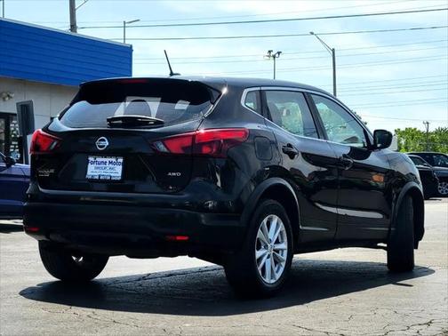 2017 Nissan Rogue Sport S