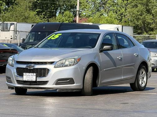 Silver 2015 Chevrolet Malibu 1LS