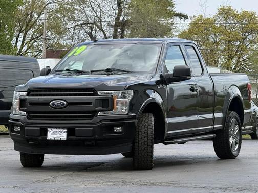 Black 2019 Ford F-150 XLT